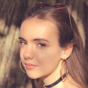 Meet your posher, Clare